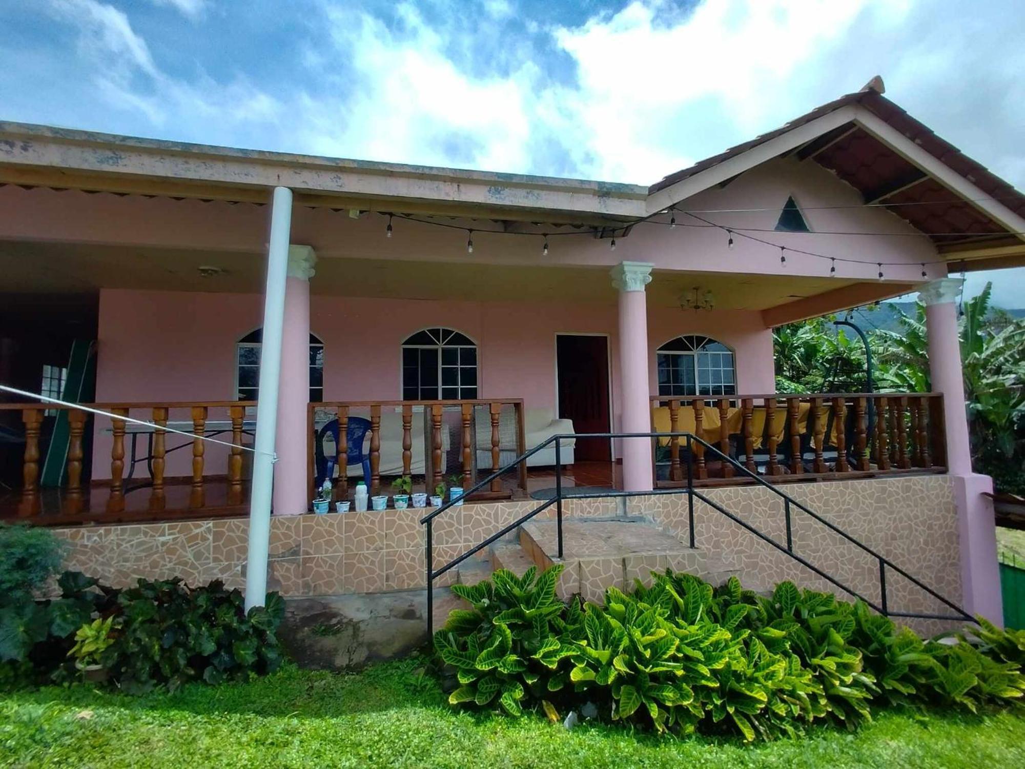 Agartha Mountain Retreat Hostel โบเกเต ภายนอก รูปภาพ