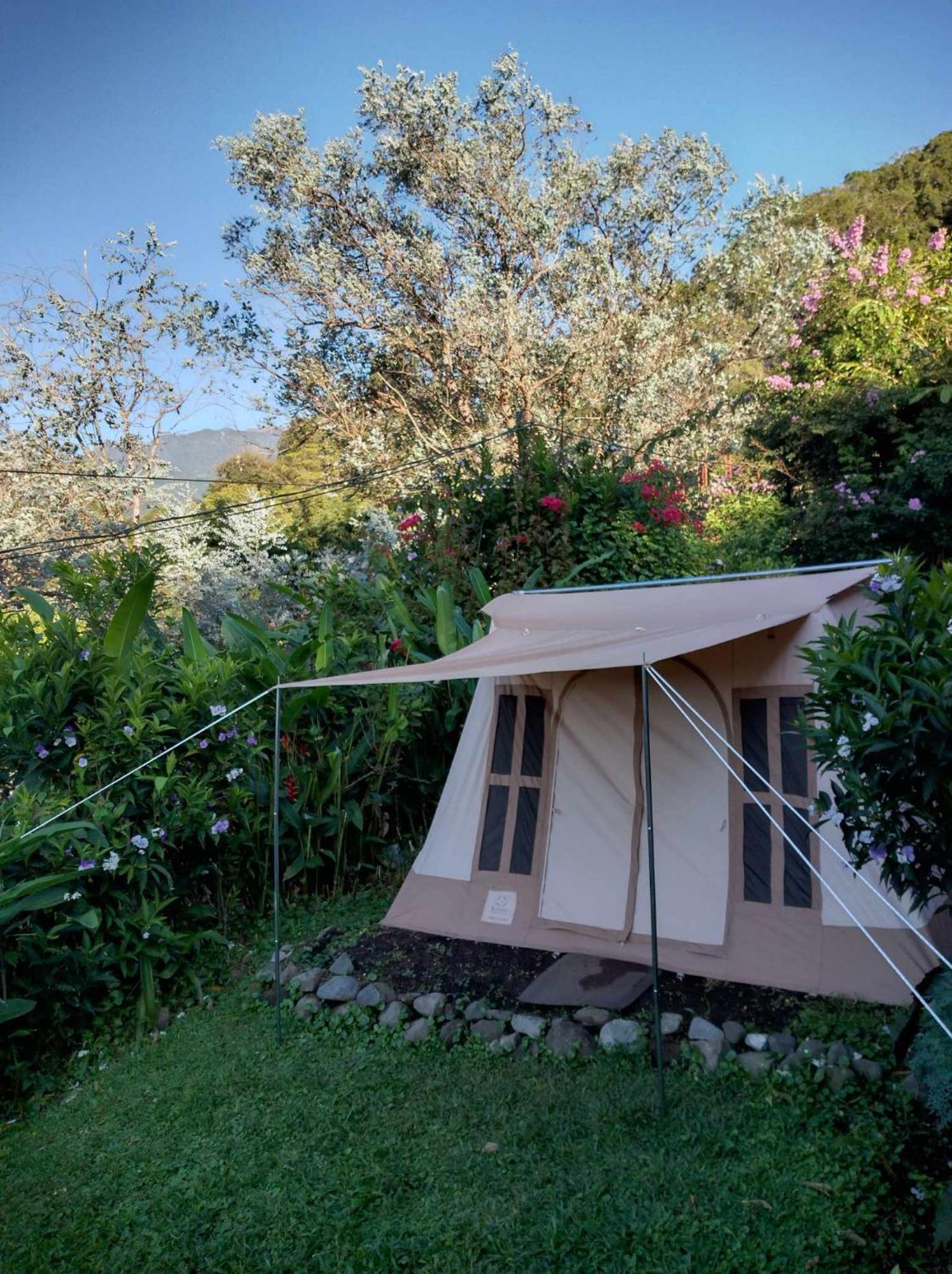 Agartha Mountain Retreat Hostel โบเกเต ภายนอก รูปภาพ