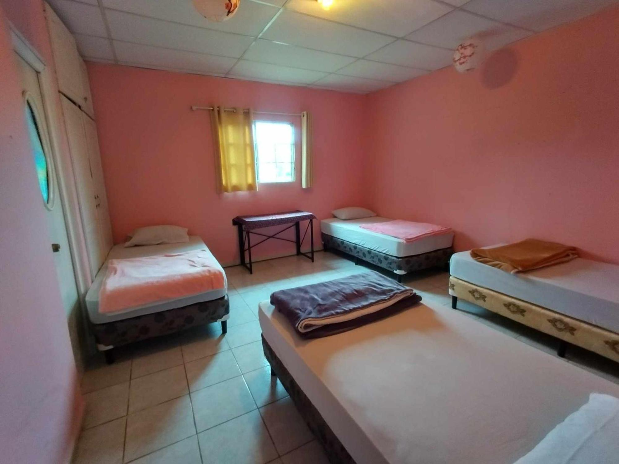 Agartha Mountain Retreat Hostel โบเกเต ภายนอก รูปภาพ